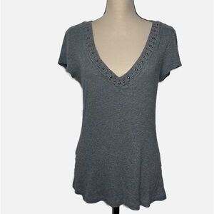 EXPRESS Gray Tee with Studded V Neck size Large